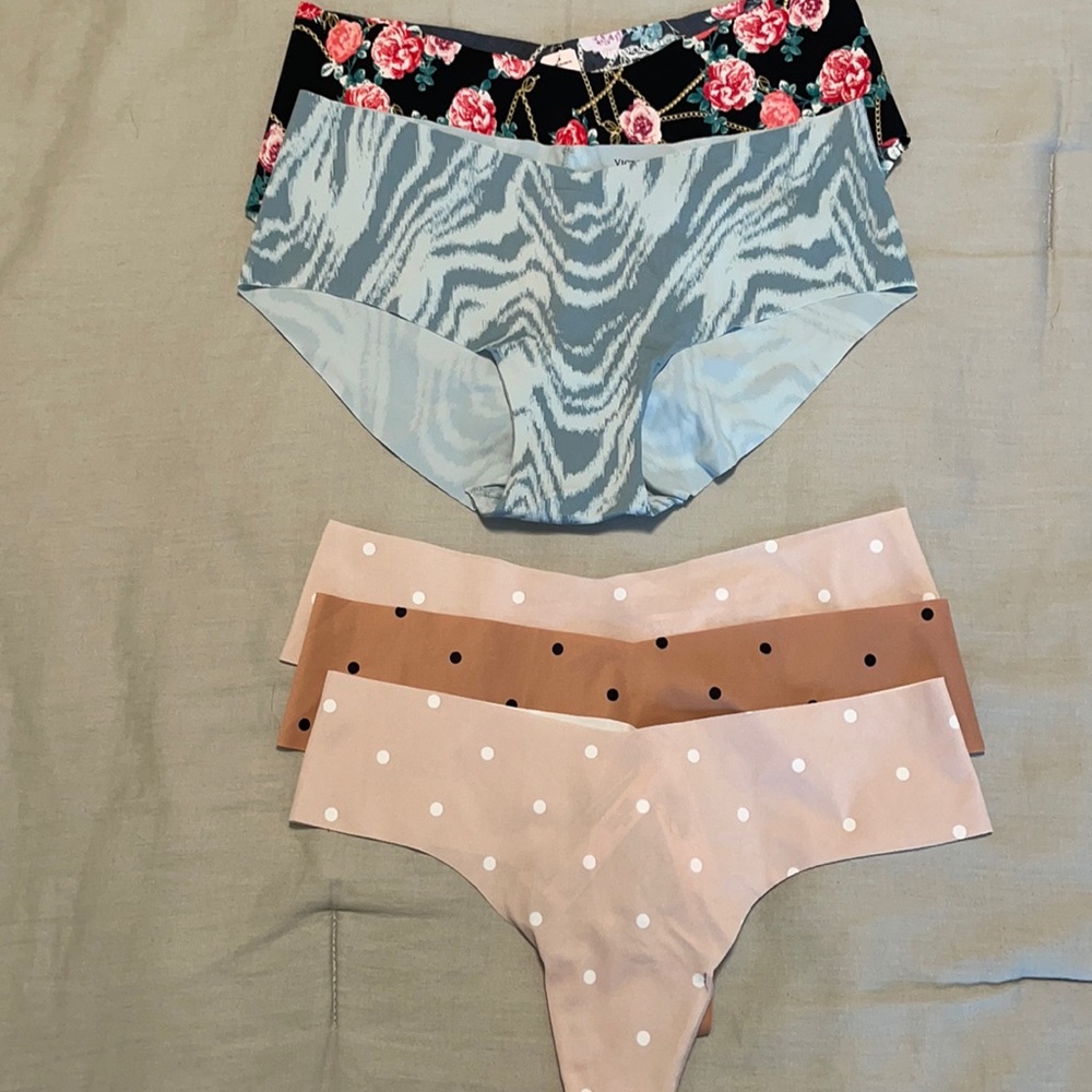Bundle of 5 Victoria’s Secret underwear